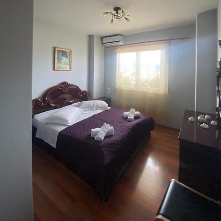 Stay The Night Shkodra Apartment City Centre Екстер'єр фото