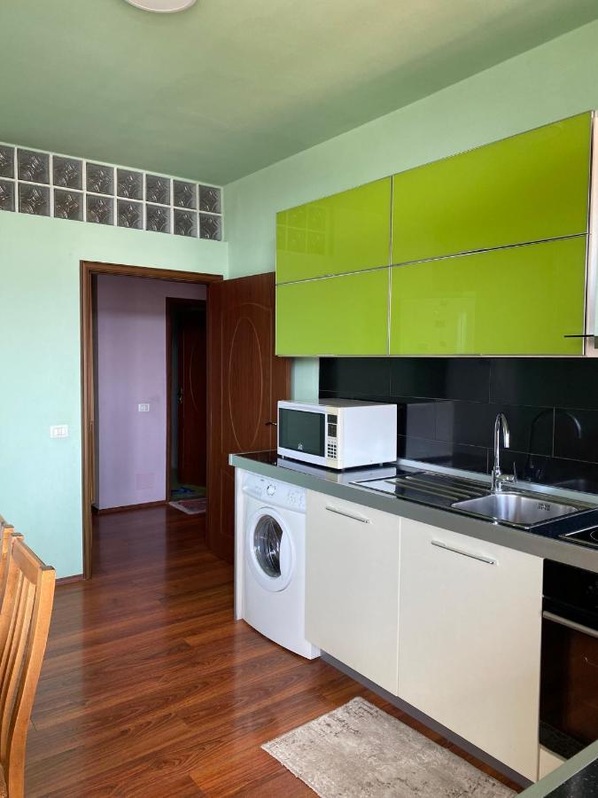 Stay The Night Shkodra Apartment City Centre Екстер'єр фото