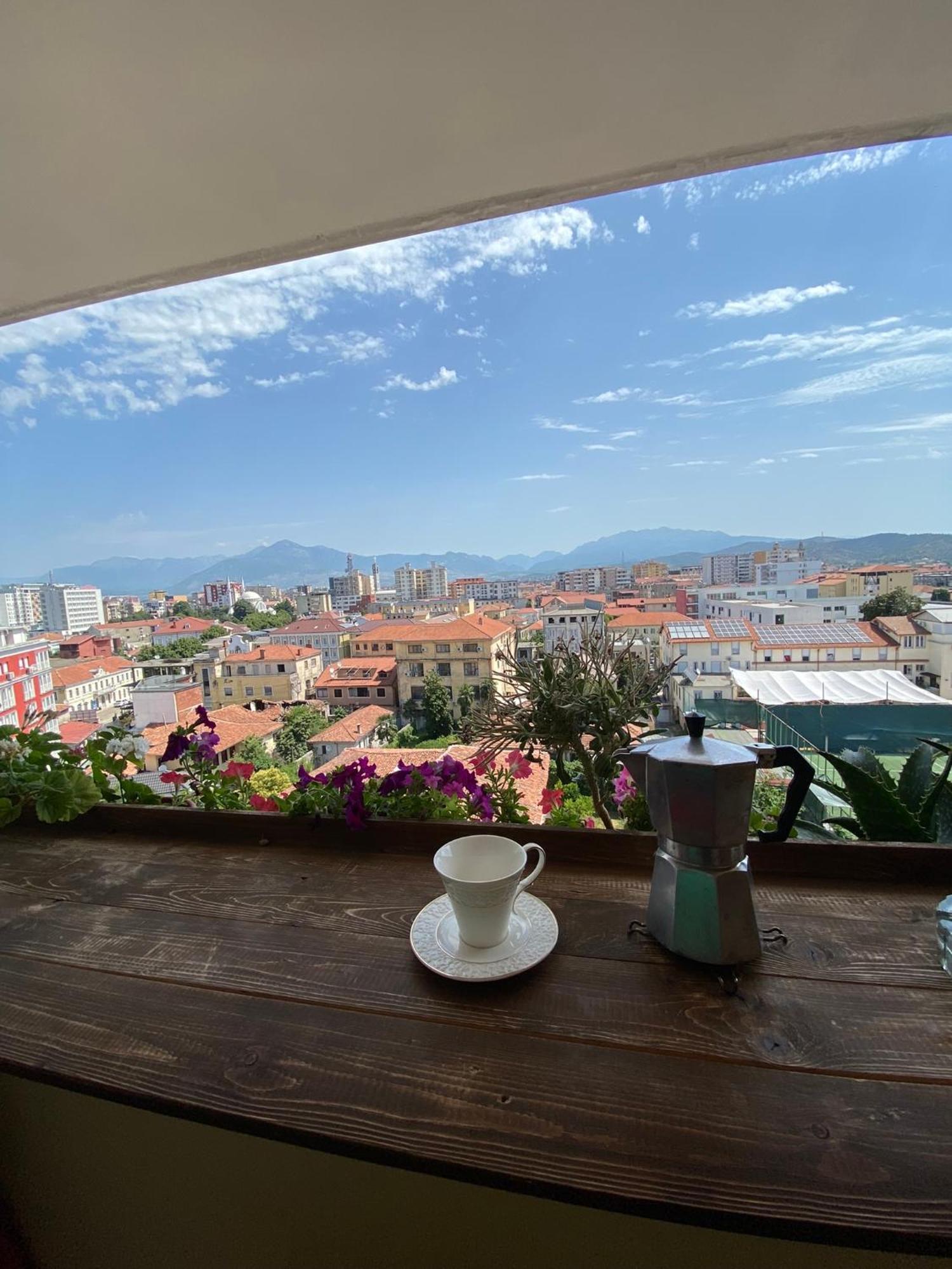Stay The Night Shkodra Apartment City Centre Екстер'єр фото